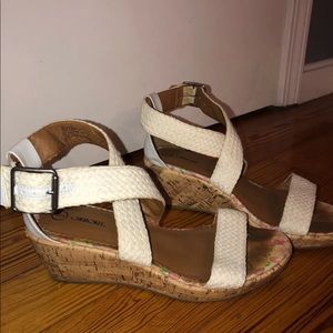 Platform sandals
